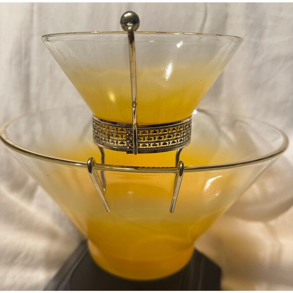 Vintage Anchor Hocking Chip & Dip Bowl Set Frosted Yellow 2 Tier MCM Party 60s - Picture 4 of 15